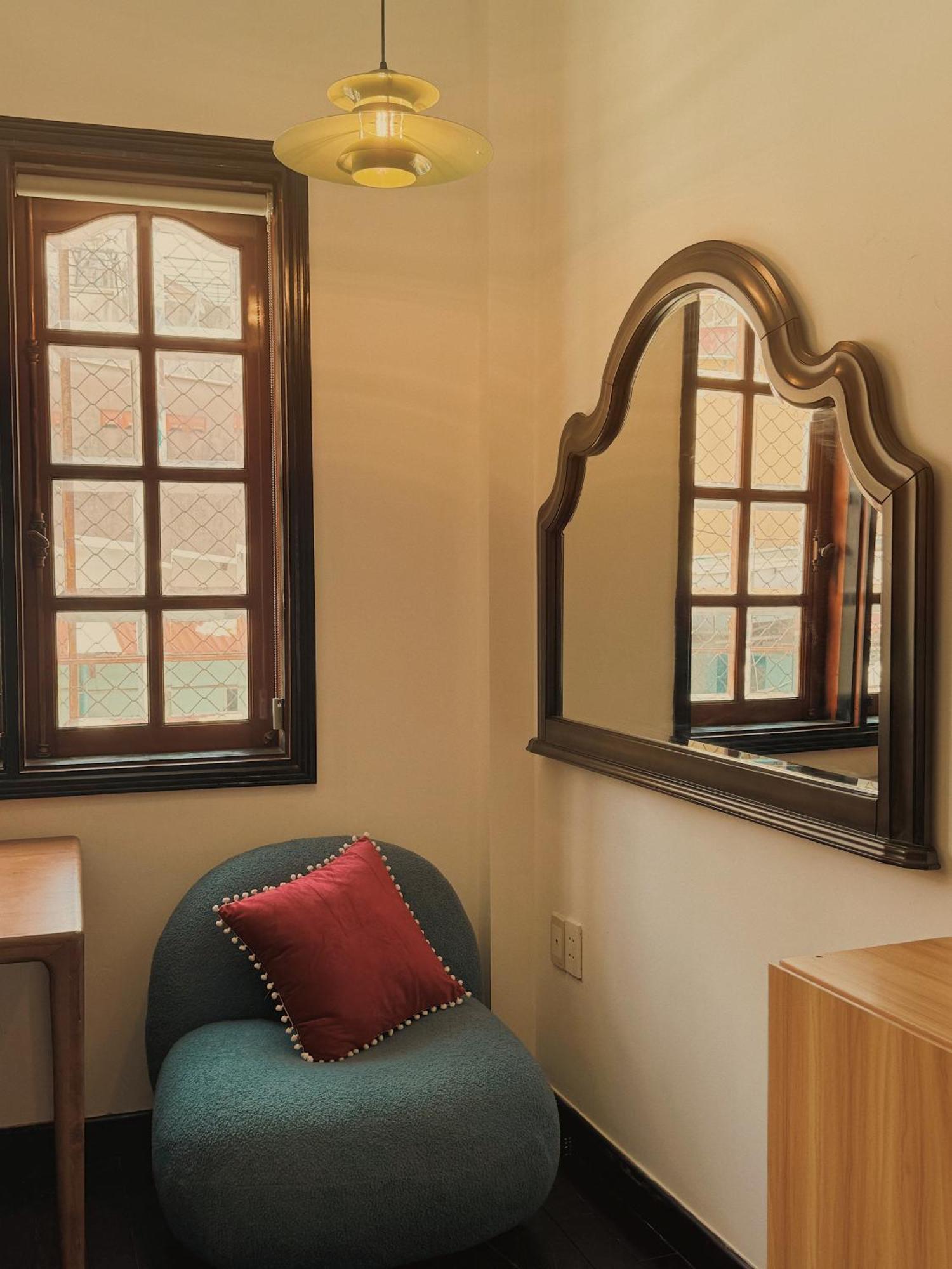 Ở trọ Linden House Near Bui Vien *