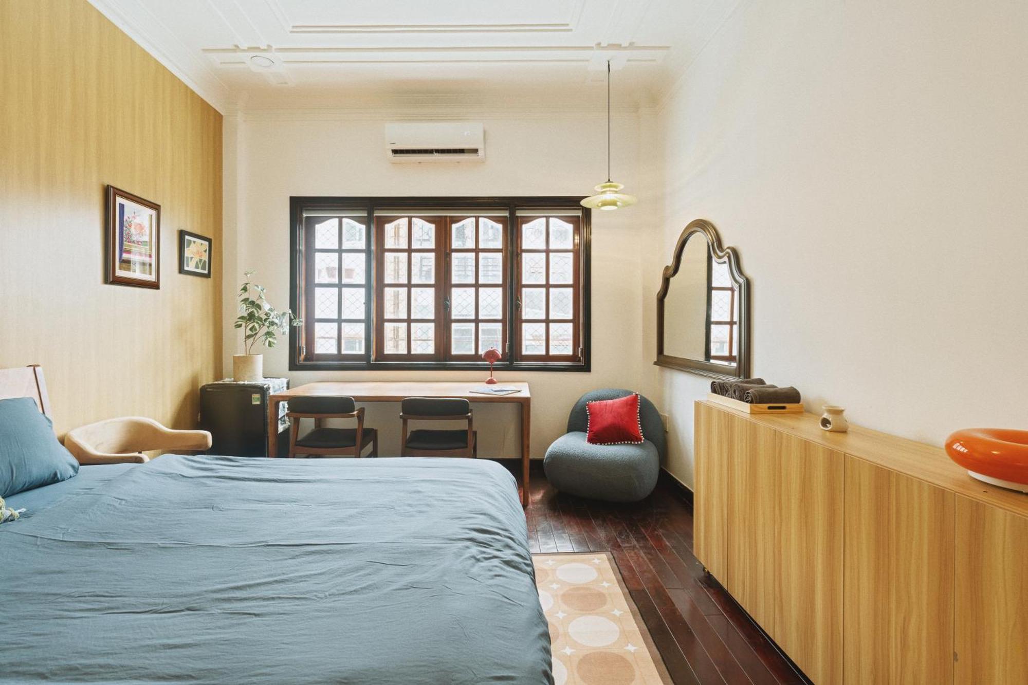 Linden House Near Bui Vien